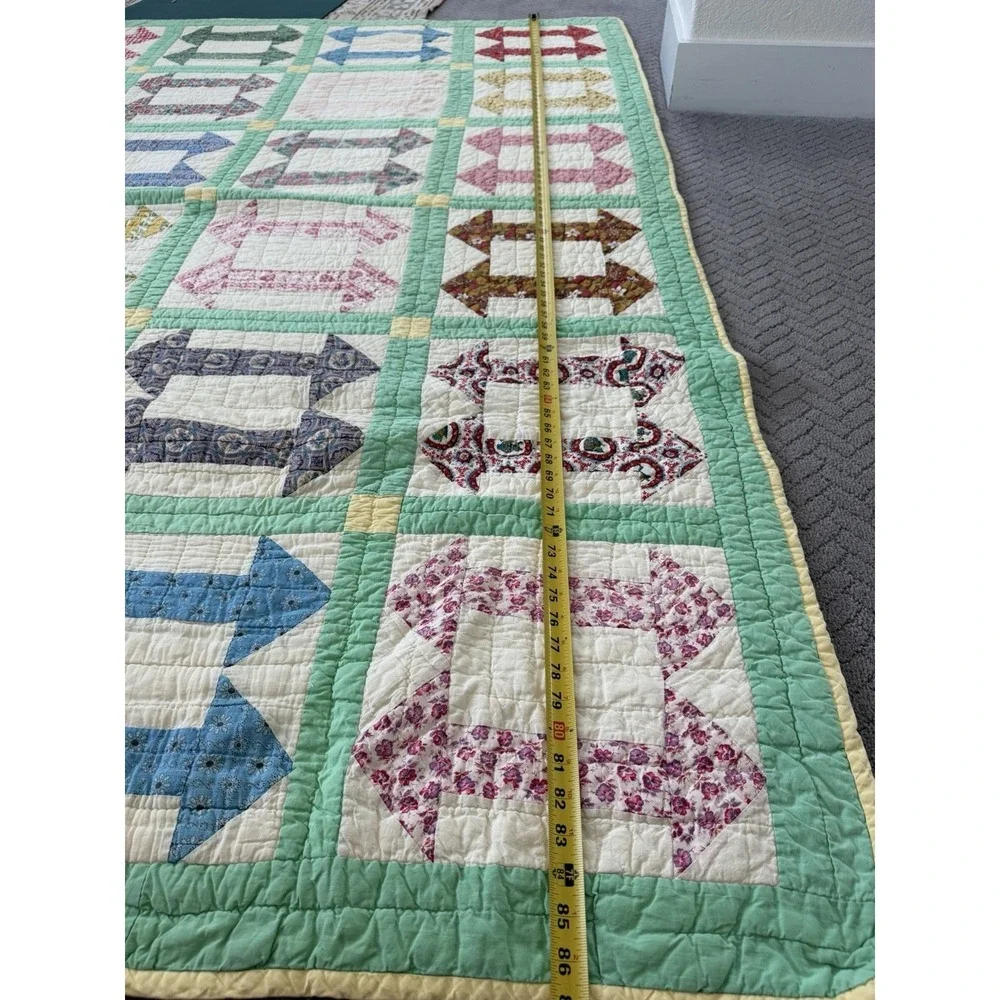 Vintage Hand Quilted Double Arrow Pattern Quilt 78x86 Feedsack c.1940s